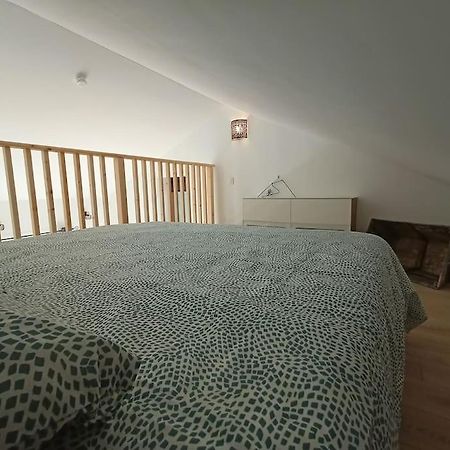 Gite De Charme Avec Jacuzzi Face Au Mont Ventoux Crestet Exteriör bild